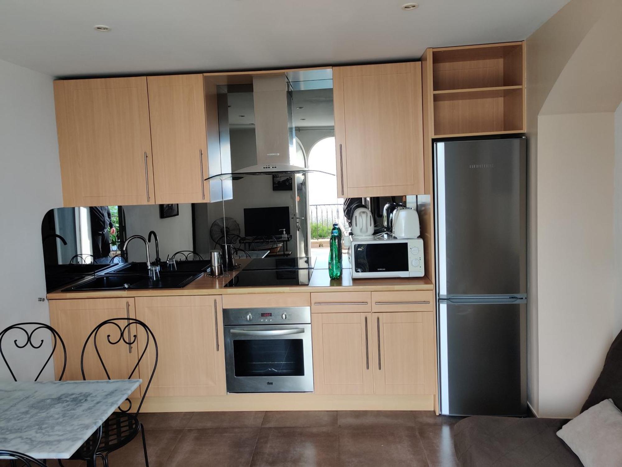 Le Mas D'Angeline, Vue Mer, Jardin Commun, Parking, Voiture Requise, 10 Min En Voiture De Monaco, Route Etroite, Pente Raide, Croisement Limite, Sea View, Shared Garden, Parking, Car Required, 10 Min Drive From Monaco, Narrow Steep Road, Limited Pass Beausoleil Buitenkant foto