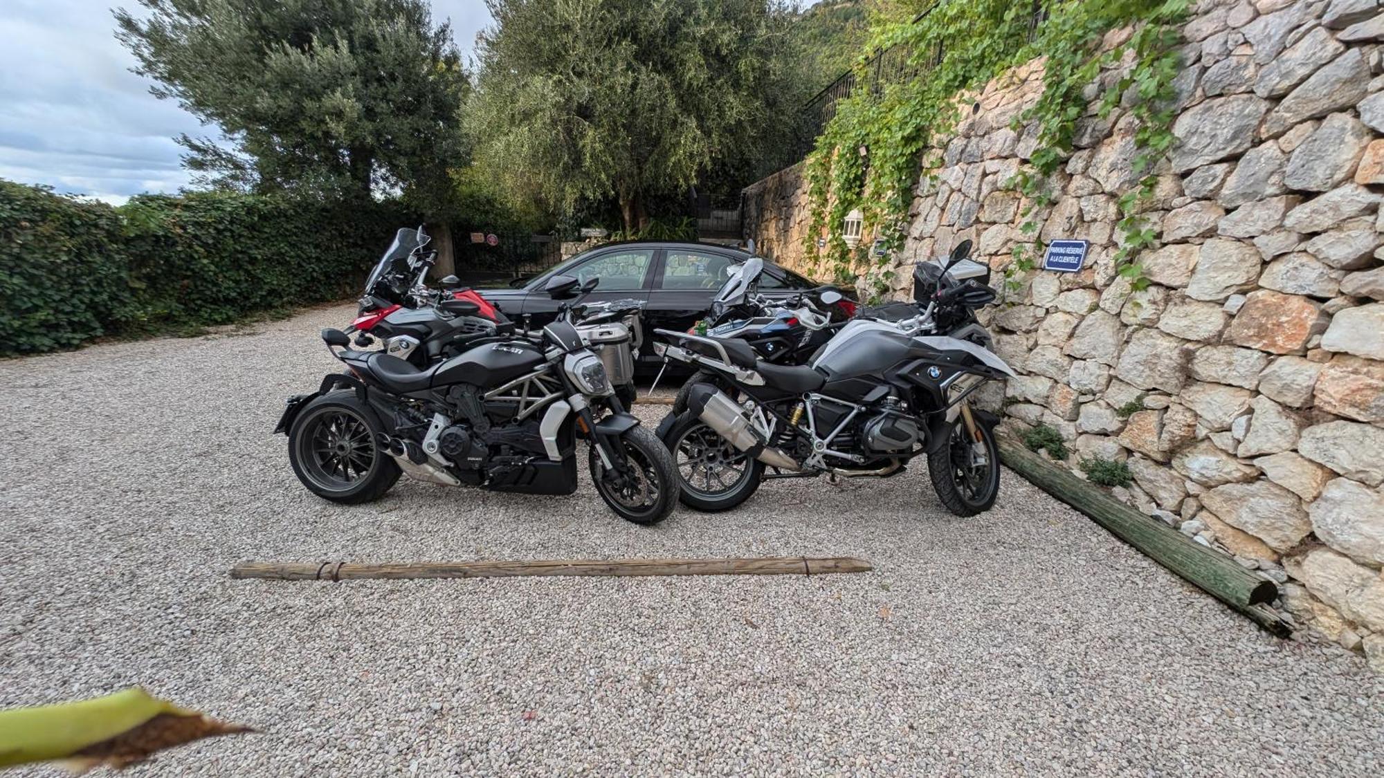 Le Mas D'Angeline, Vue Mer, Jardin Commun, Parking, Voiture Requise, 10 Min En Voiture De Monaco, Route Etroite, Pente Raide, Croisement Limite, Sea View, Shared Garden, Parking, Car Required, 10 Min Drive From Monaco, Narrow Steep Road, Limited Pass Beausoleil Buitenkant foto