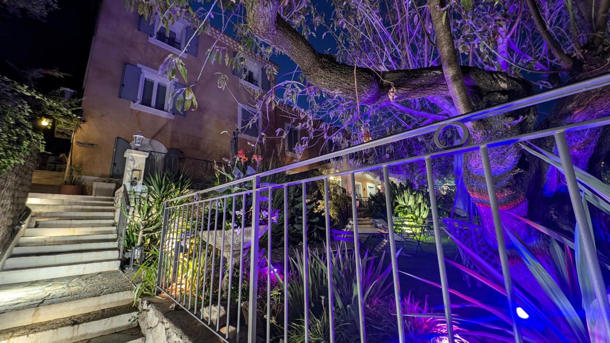Le Mas D'Angeline, Vue Mer, Jardin Commun, Parking, Voiture Requise, 10 Min En Voiture De Monaco, Route Etroite, Pente Raide, Croisement Limite, Sea View, Shared Garden, Parking, Car Required, 10 Min Drive From Monaco, Narrow Steep Road, Limited Pass Beausoleil Buitenkant foto