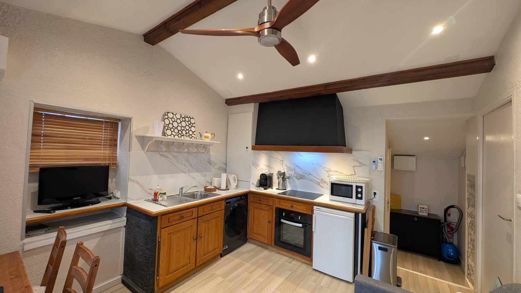 Le Mas D'Angeline, Vue Mer, Jardin Commun, Parking, Voiture Requise, 10 Min En Voiture De Monaco, Route Etroite, Pente Raide, Croisement Limite, Sea View, Shared Garden, Parking, Car Required, 10 Min Drive From Monaco, Narrow Steep Road, Limited Pass Beausoleil Buitenkant foto