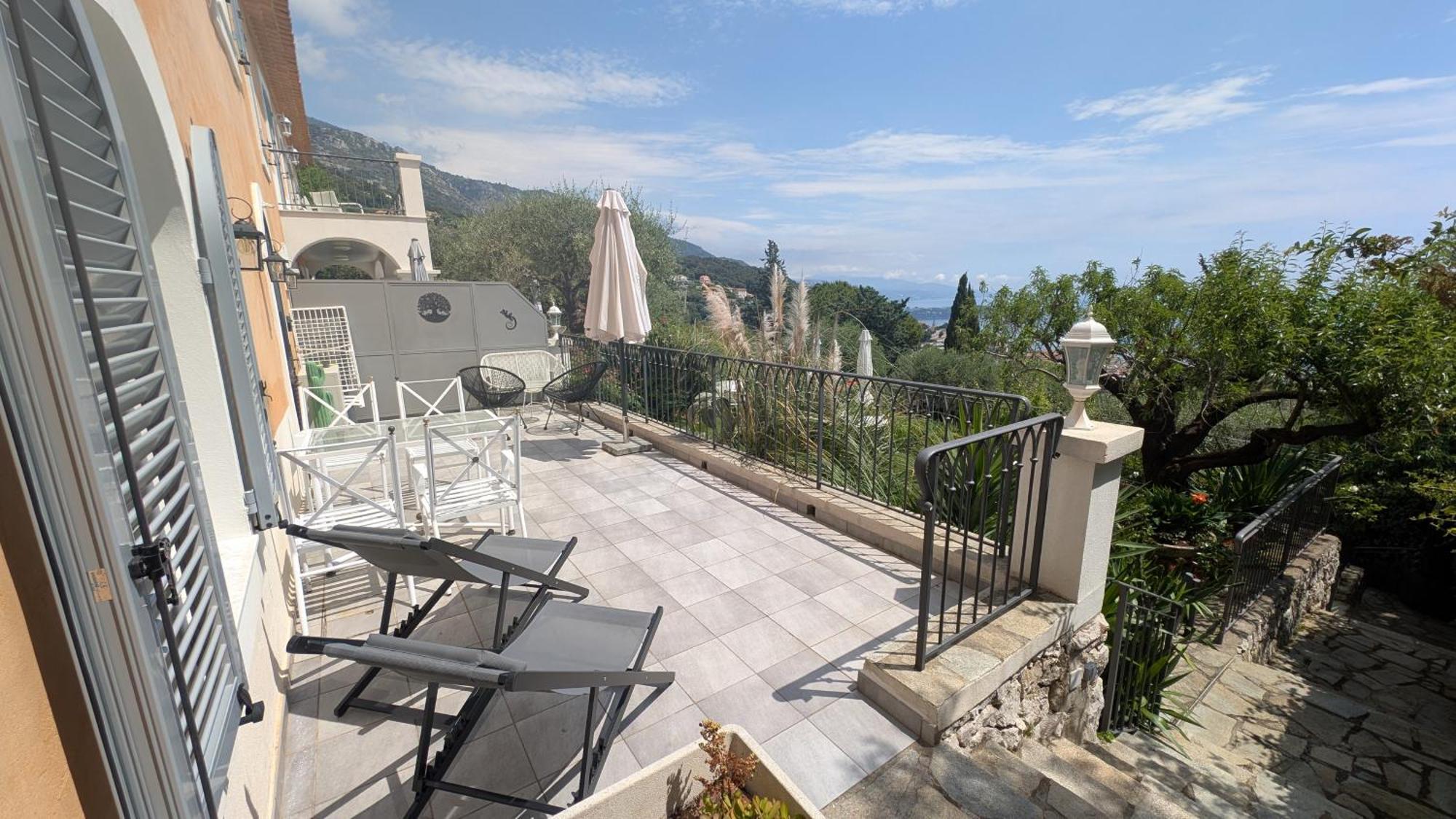 Le Mas D'Angeline, Vue Mer, Jardin Commun, Parking, Voiture Requise, 10 Min En Voiture De Monaco, Route Etroite, Pente Raide, Croisement Limite, Sea View, Shared Garden, Parking, Car Required, 10 Min Drive From Monaco, Narrow Steep Road, Limited Pass Beausoleil Buitenkant foto