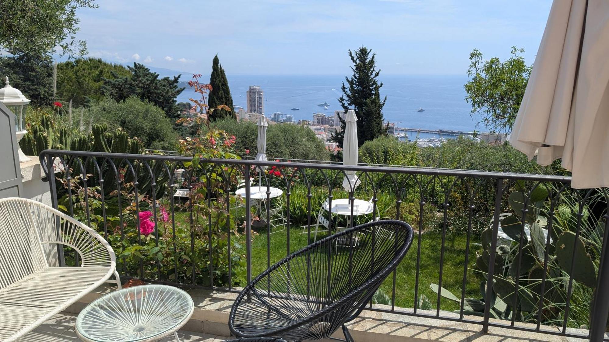 Le Mas D'Angeline, Vue Mer, Jardin Commun, Parking, Voiture Requise, 10 Min En Voiture De Monaco, Route Etroite, Pente Raide, Croisement Limite, Sea View, Shared Garden, Parking, Car Required, 10 Min Drive From Monaco, Narrow Steep Road, Limited Pass Beausoleil Buitenkant foto